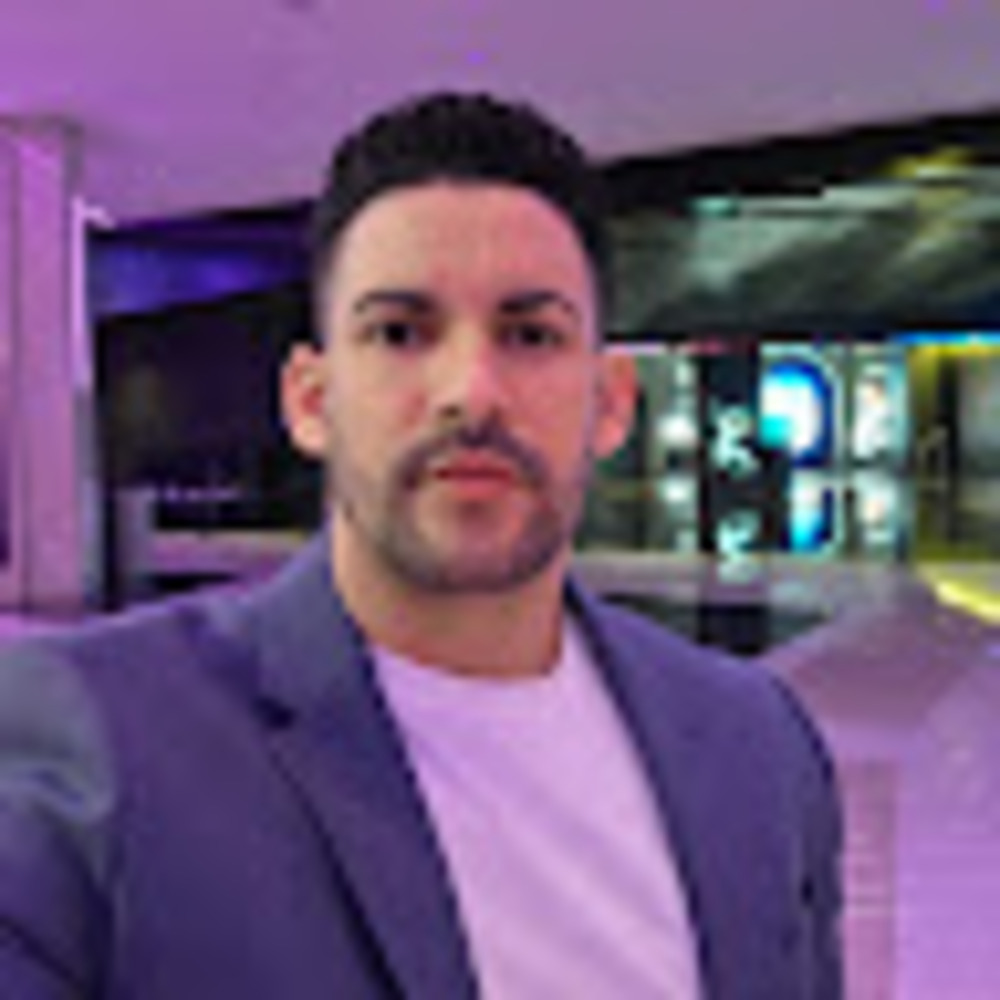 Meet your Posher, Carlos rafael